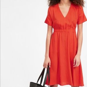 Everlane GoWeave v-neck dress